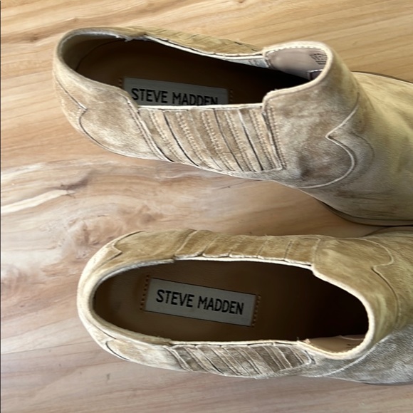 Booties - Picture 5 of 5